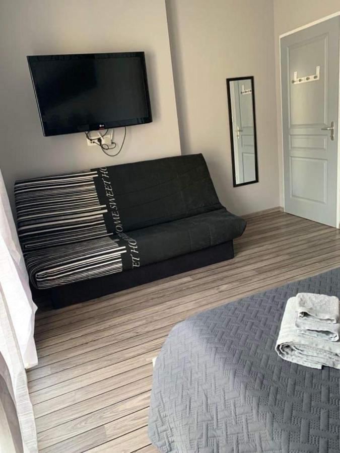 Chambres D'Hotes Chez Estelle Crêches-sur-Saône Exteriör bild